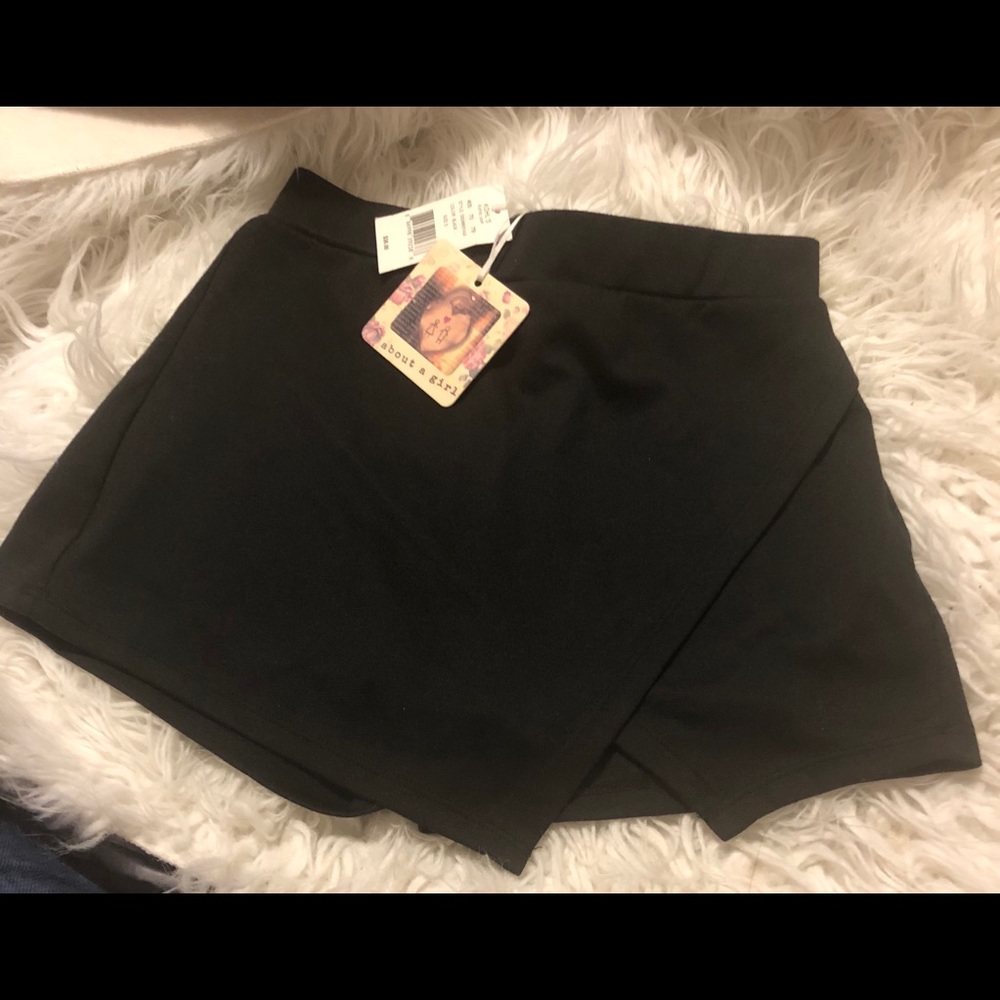 skort